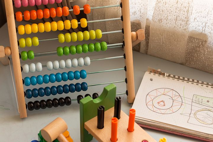 How The Early Invention of Educational Toys Improves Child Development