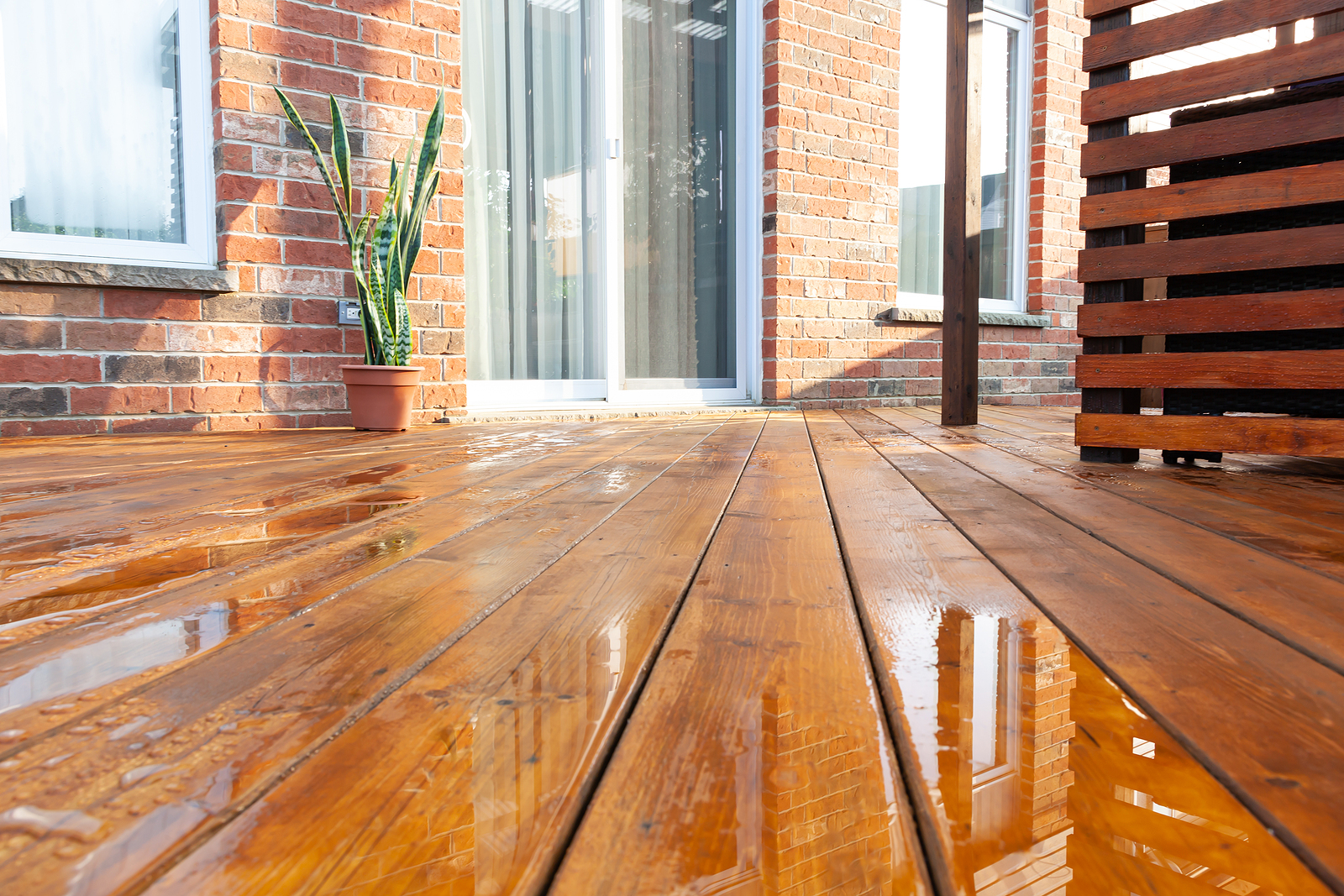 Why an Investment in Bamboo Decking Makes Sense for Residents